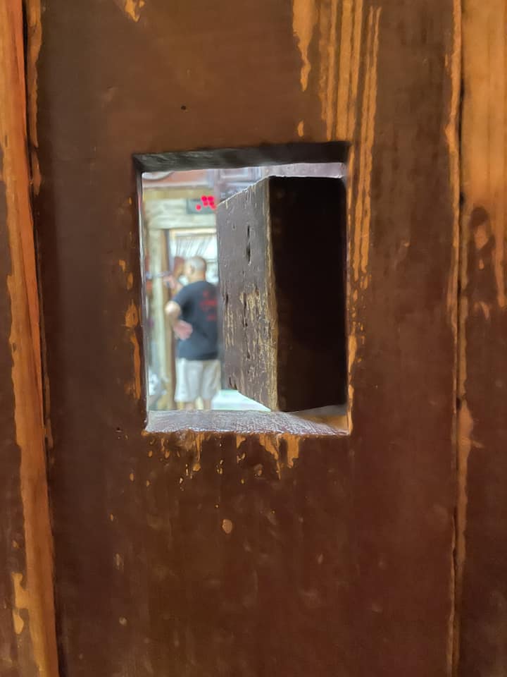 金門旅居筆記｜幫道光十二年創立，將近兩百年歷史的存德中藥行打烊
